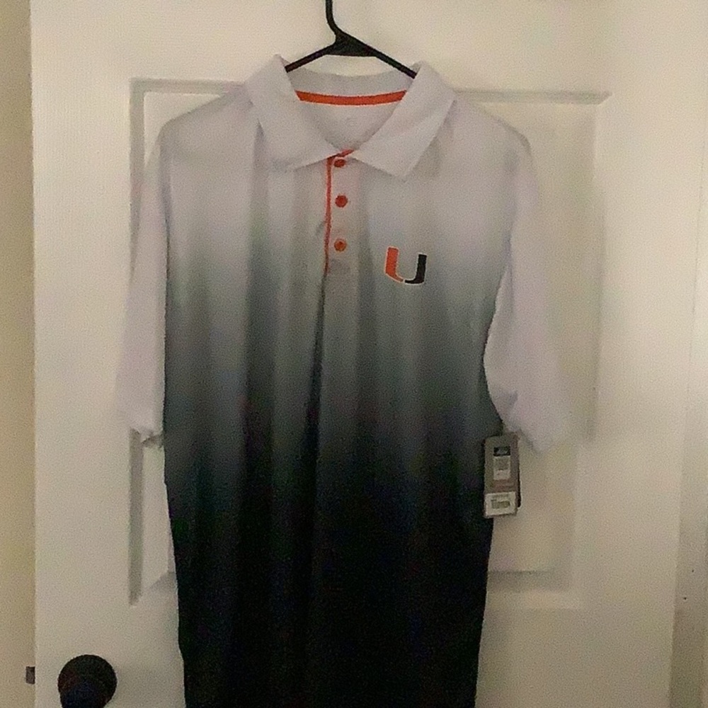 Mens UM Shirt